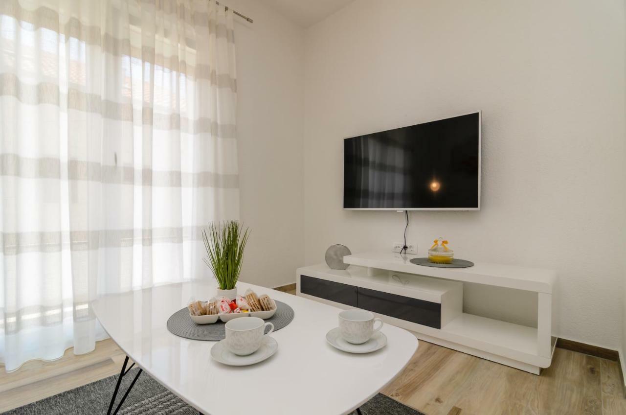 Apartment Petra Zadar Exterior photo